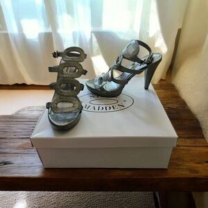 Steve Madden Dusty Blue Strappy Sandals Size 6.5